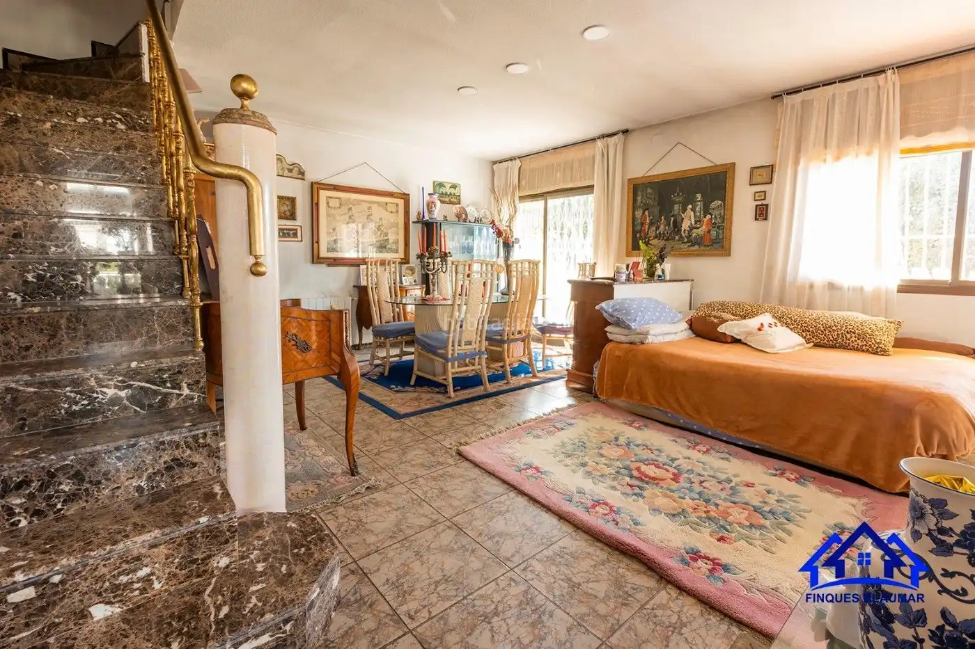 Sala de estar de Casa o chalet en venta en Arenys de Mar con Jardín privado, Trastero y Piscina