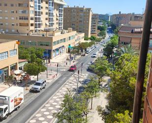 Vista exterior de Àtic de lloguer en Alicante / Alacant amb Terrassa
