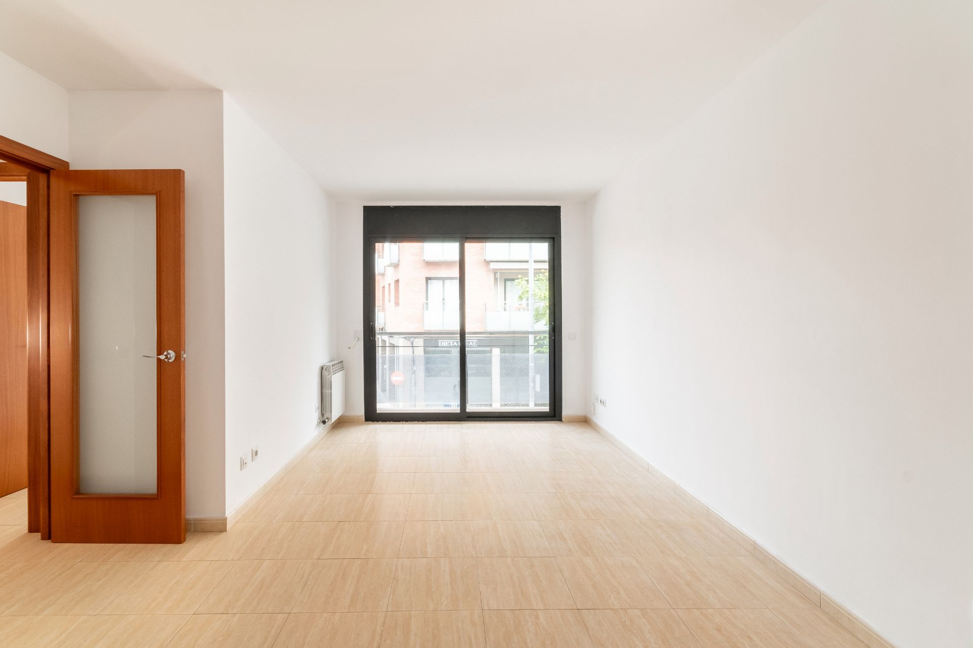Piso en venta en Terrassa con Horno y Piscina comunitaria