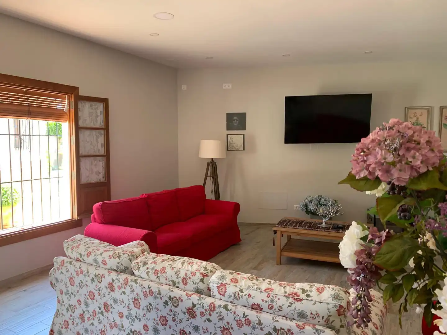 Living room of Houses for sale in Álora  with Air Conditioner and Furnished