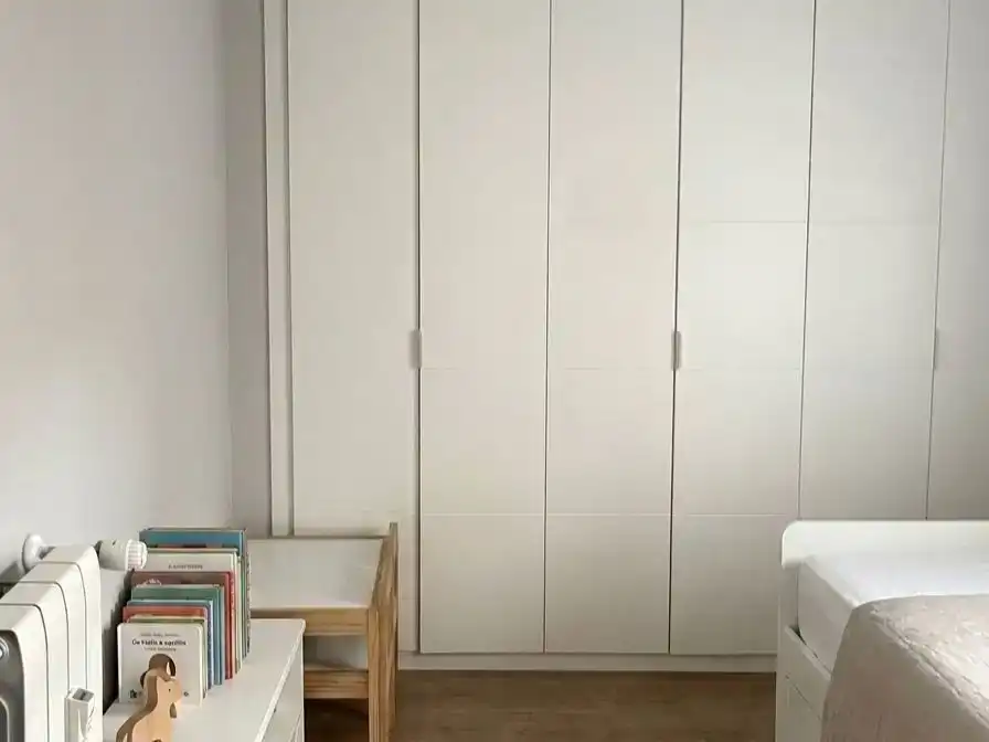 Schlafzimmer von Wohnung zur Miete in  Madrid Capital mit Klimaanlage und Balkon