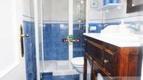 Bathroom of Apartment for sale in Oviedo 