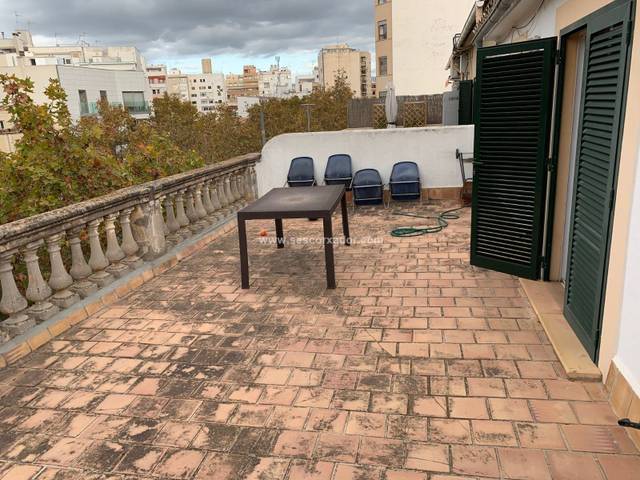 Ático en Alquiler en Arxiduc