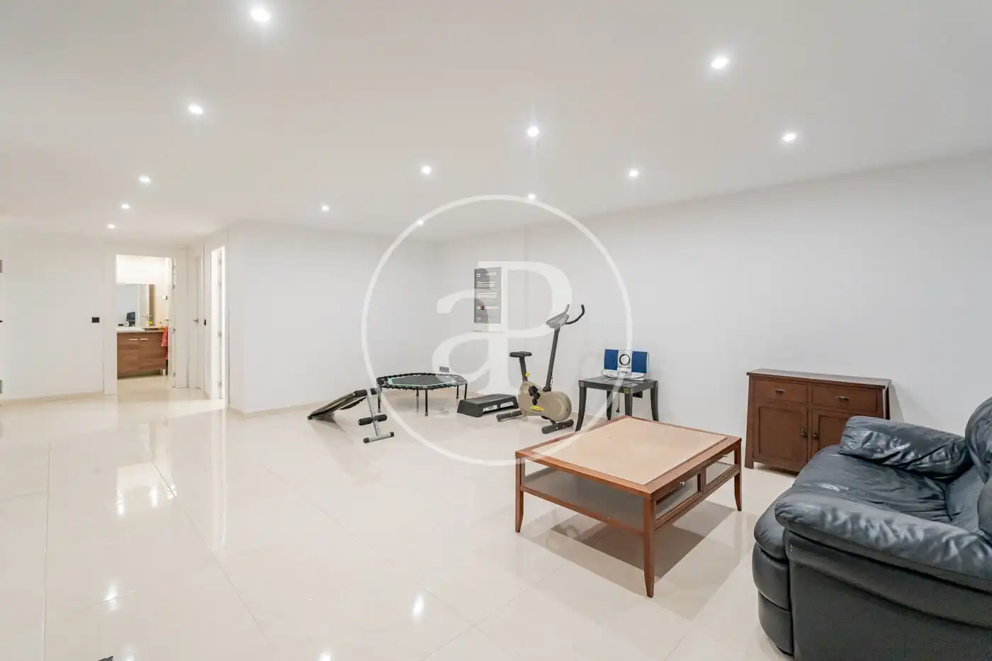 Casa adosada en venta en Pozuelo de Alarcón con Aire acondicionado, Calefacción y Jardín privado