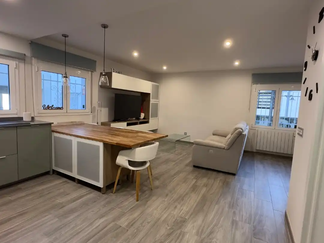 Piso en venta en Portal Nou 15