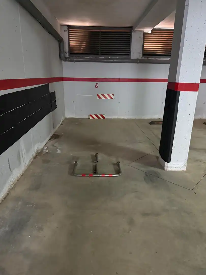 Parkplatz von Garage zum Verkauf in Calafell
