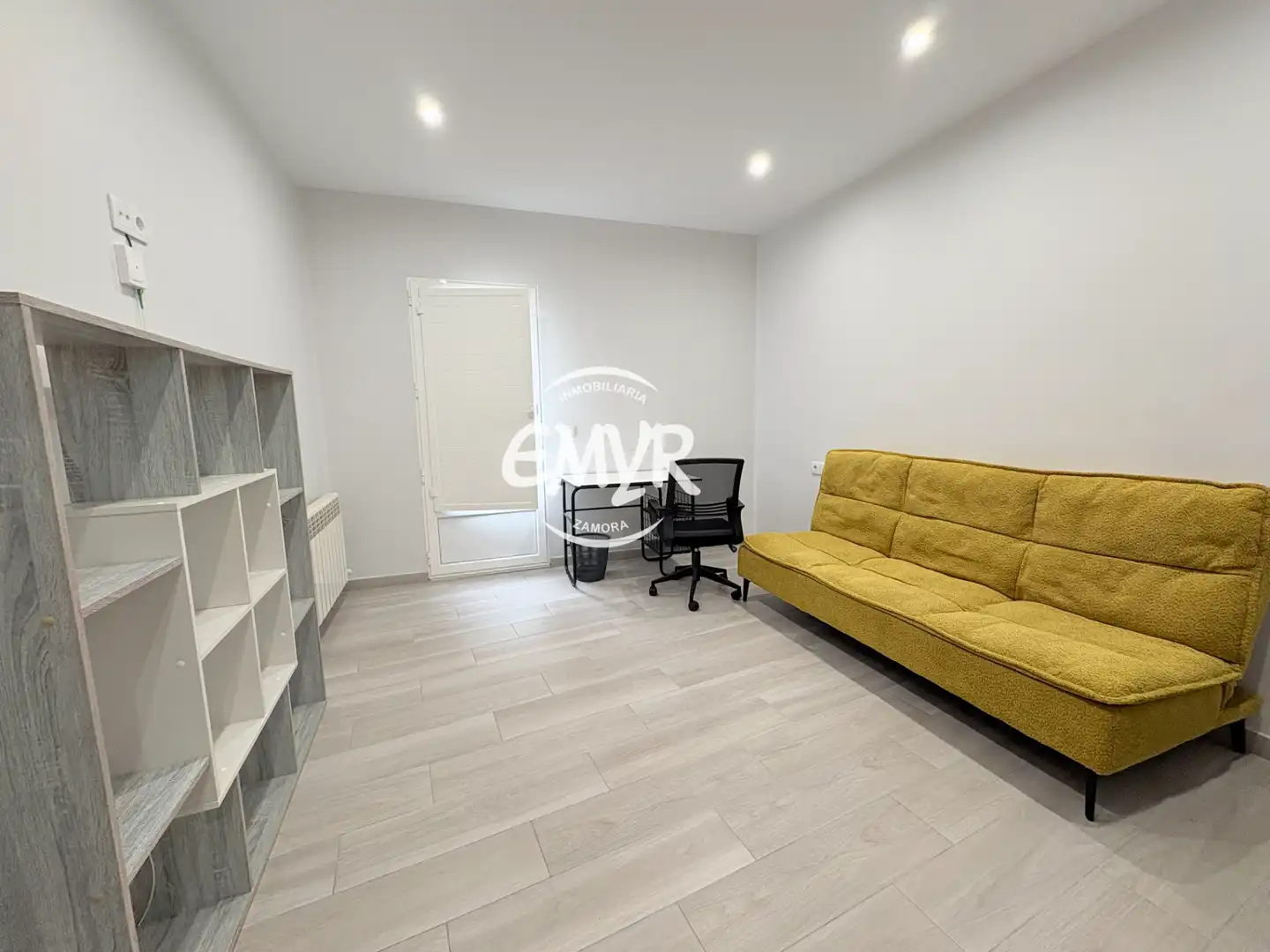 Living room of Flat for rent in Zamora Capital   with Heating, Furnished and Balcony