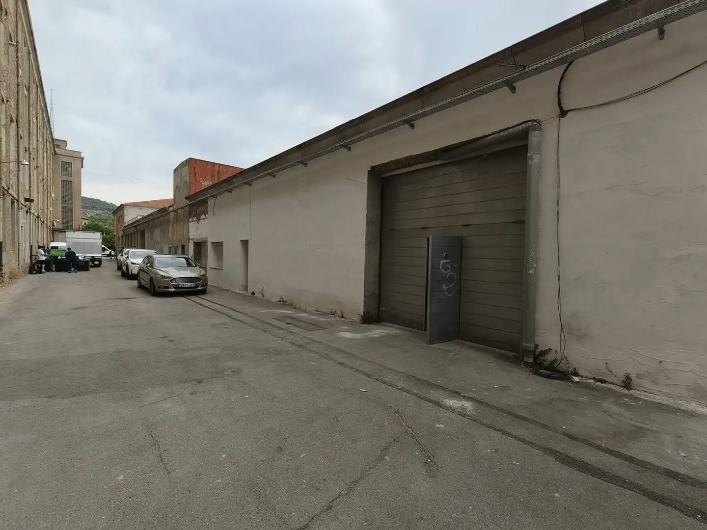 Außenansicht von Fabrikhallen zur Miete in Castellbell i el Vilar