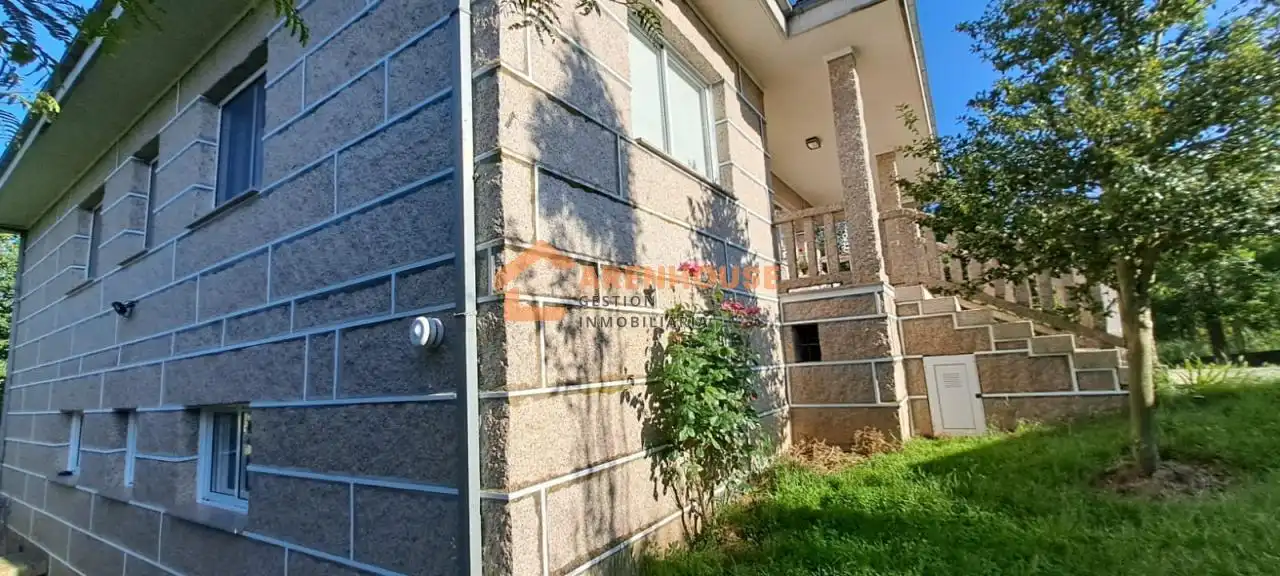 Chalet con terraza en venta en San Cibrao das Viñas, imagen 4