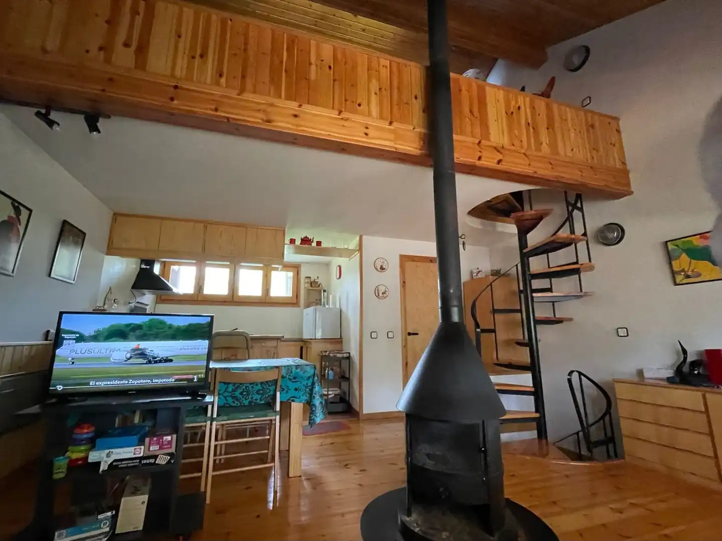 Sala de estar de Casa adosada en venta en Alp con Calefacción, Jardín privado y Balcón