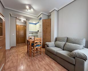 Sala d'estar de Apartament en venda en Tomelloso amb Moblat