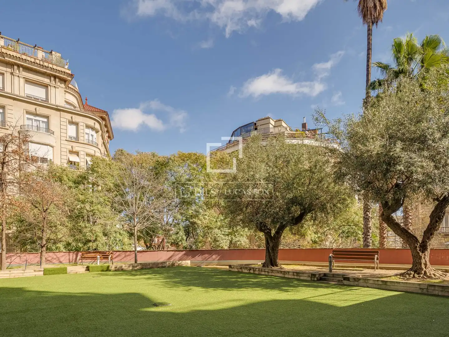 Garten von Wohnung zum Verkauf in Barcelona mit Klimaanlage, Heizung und Privatgarten