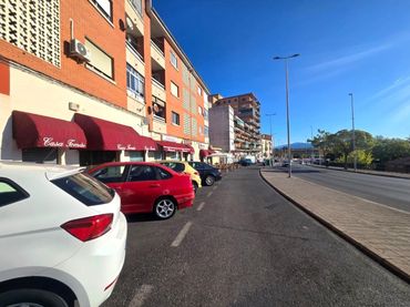 Local comercial en alquiler en Avenida Salamanca