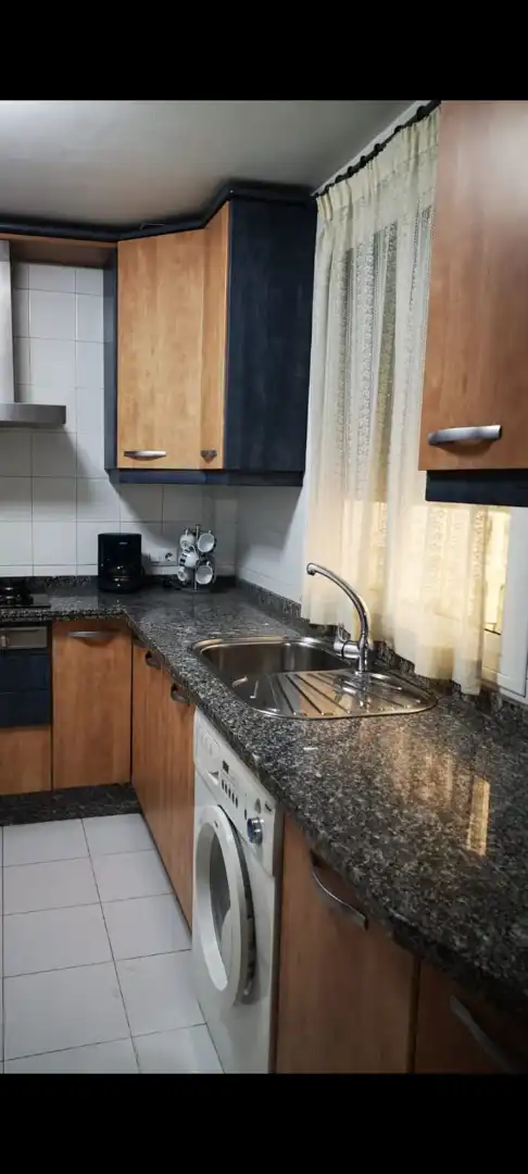 Flat for rent in Calle Calipso, Colores - Entreparques
