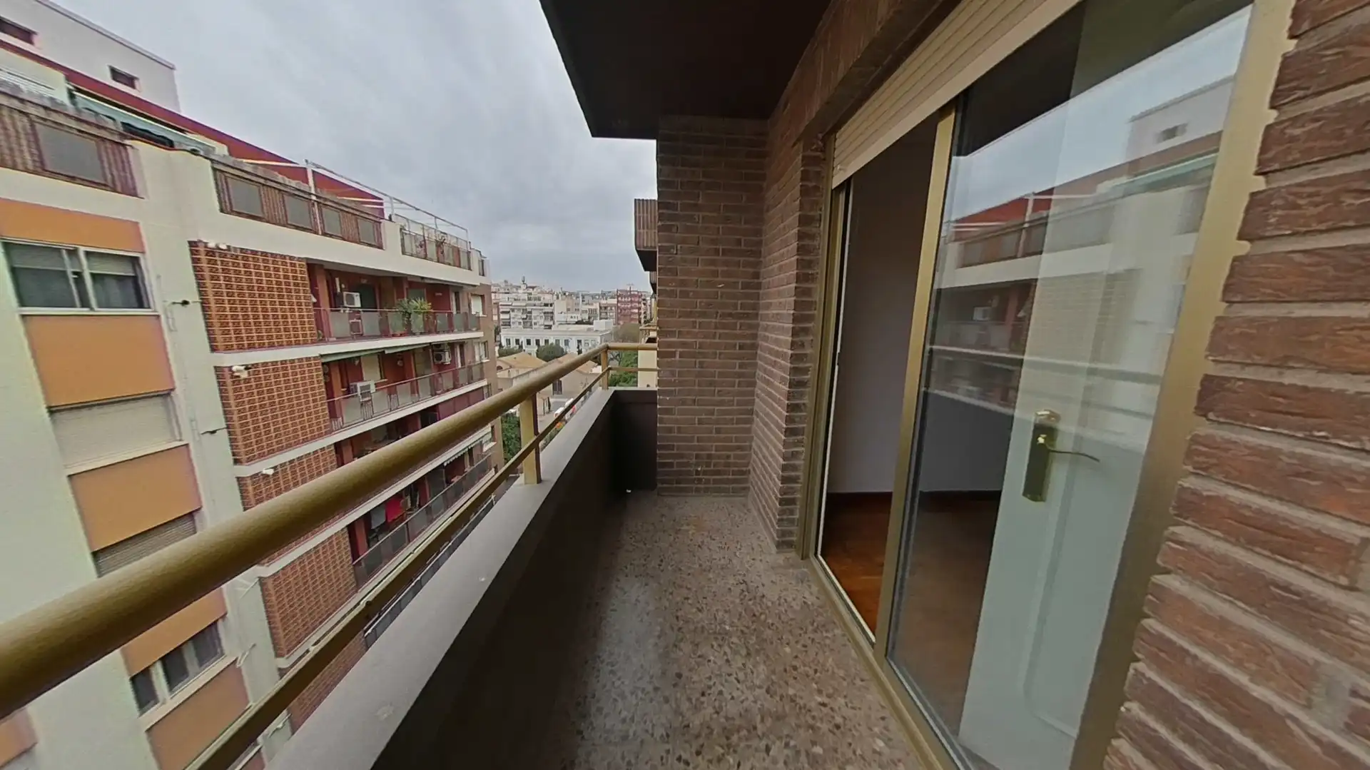 Piso con ascensor en venta en C/ Portugal