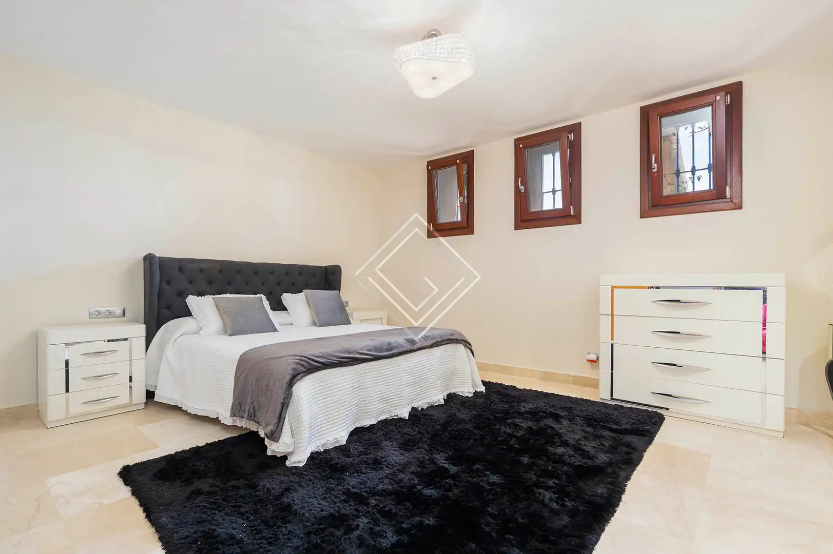 Chalet con piscina en venta en Milla de Oro, imagen 20