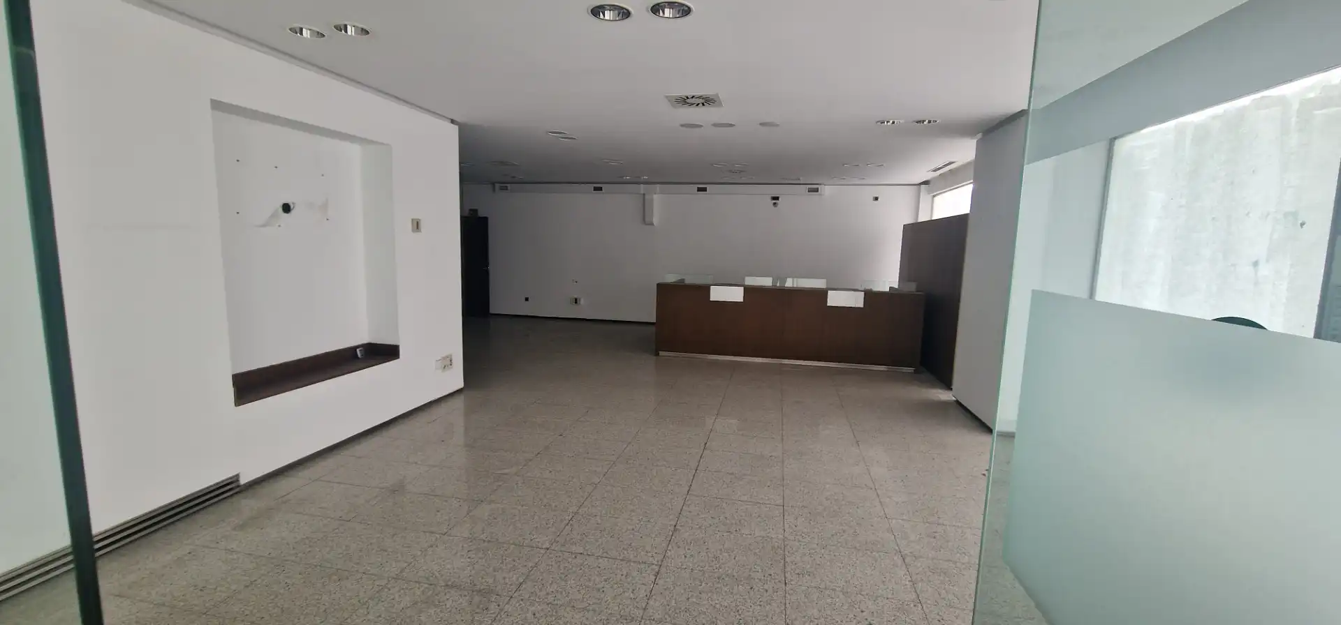 Locale commerciale in vendita a Calle Emile Robin 7, imagen 4