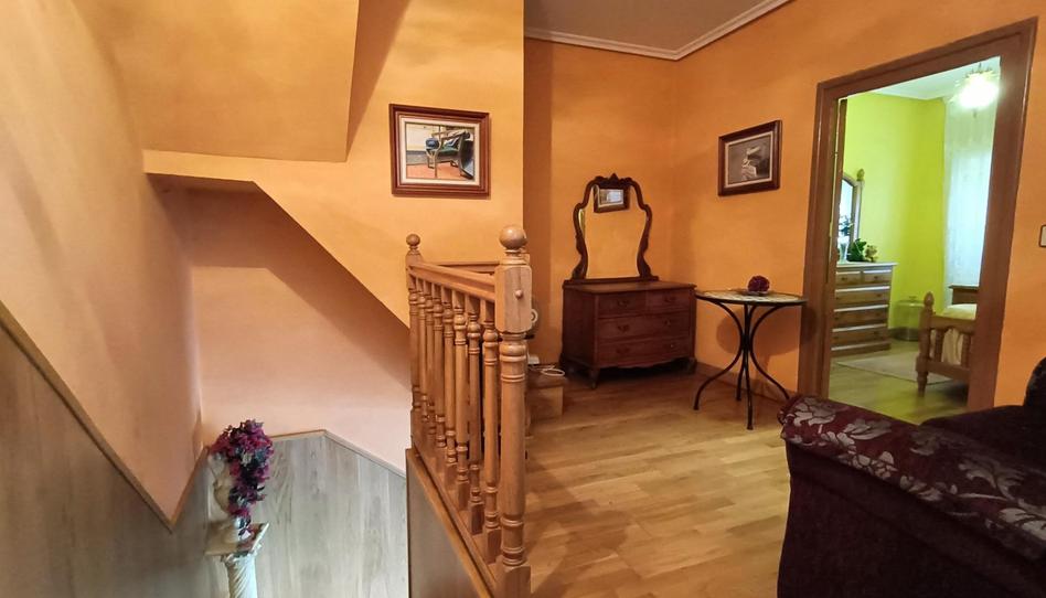 Foto 1 de Casa adosada en venda a Lena, Asturias