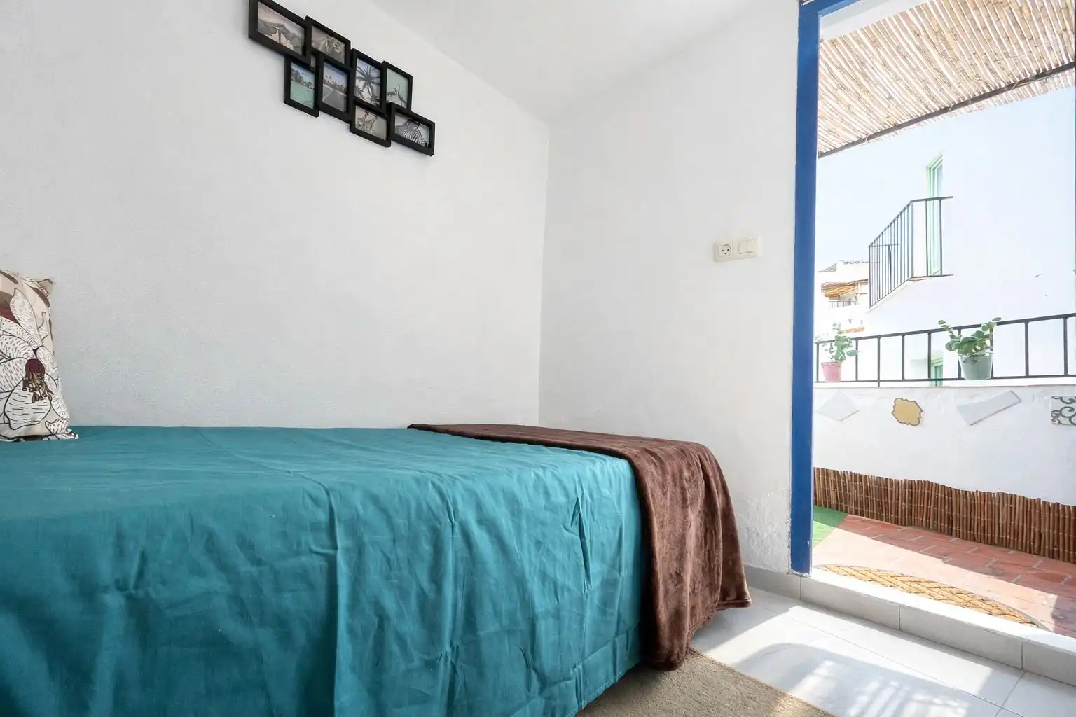 Habitación de Casa o chalet en venta en Frigiliana con Terraza y Amueblado