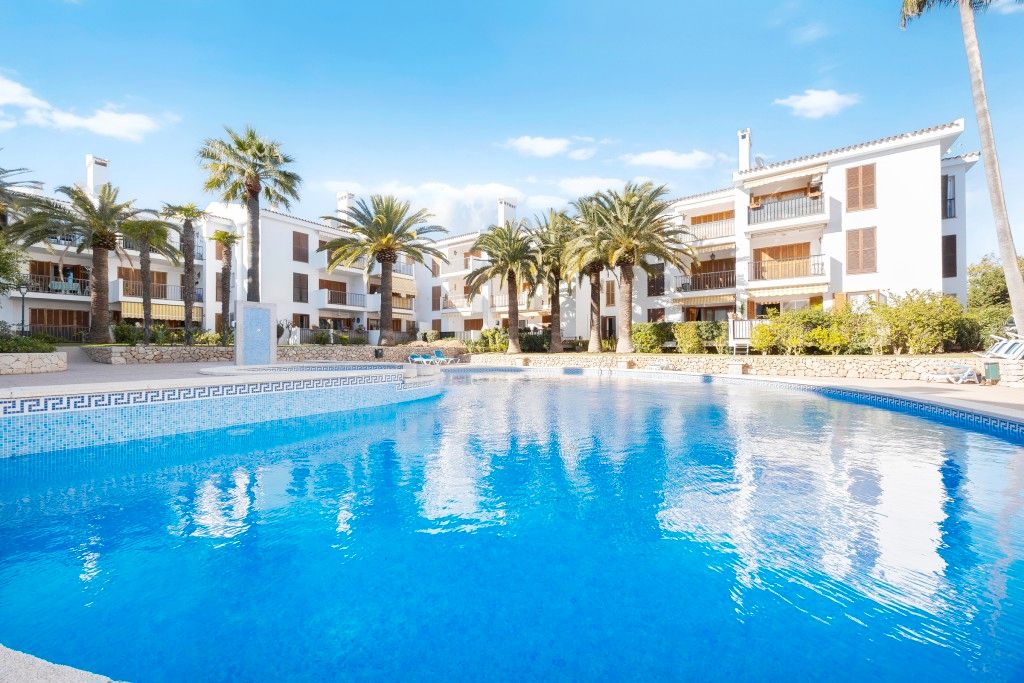 Exterior view of Apartment for sale in Calvià  with Air Conditioner, Terrace and Swimming Pool