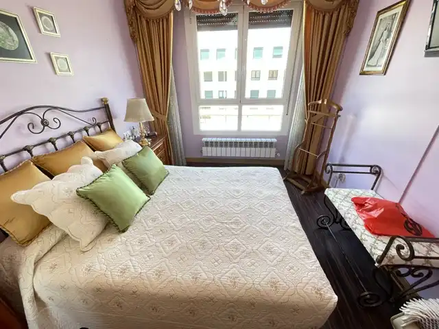 Habitación de Apartamento en venta en Cistérniga con Calefacción, Trastero y Amueblado