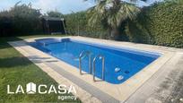 Piscina de Casa o xalet en venda en Novés amb Piscina