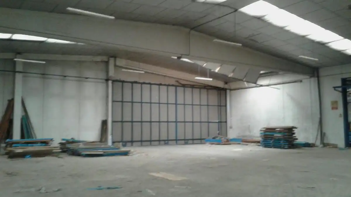 Nau industrial en venda en San Mateo de Gállego