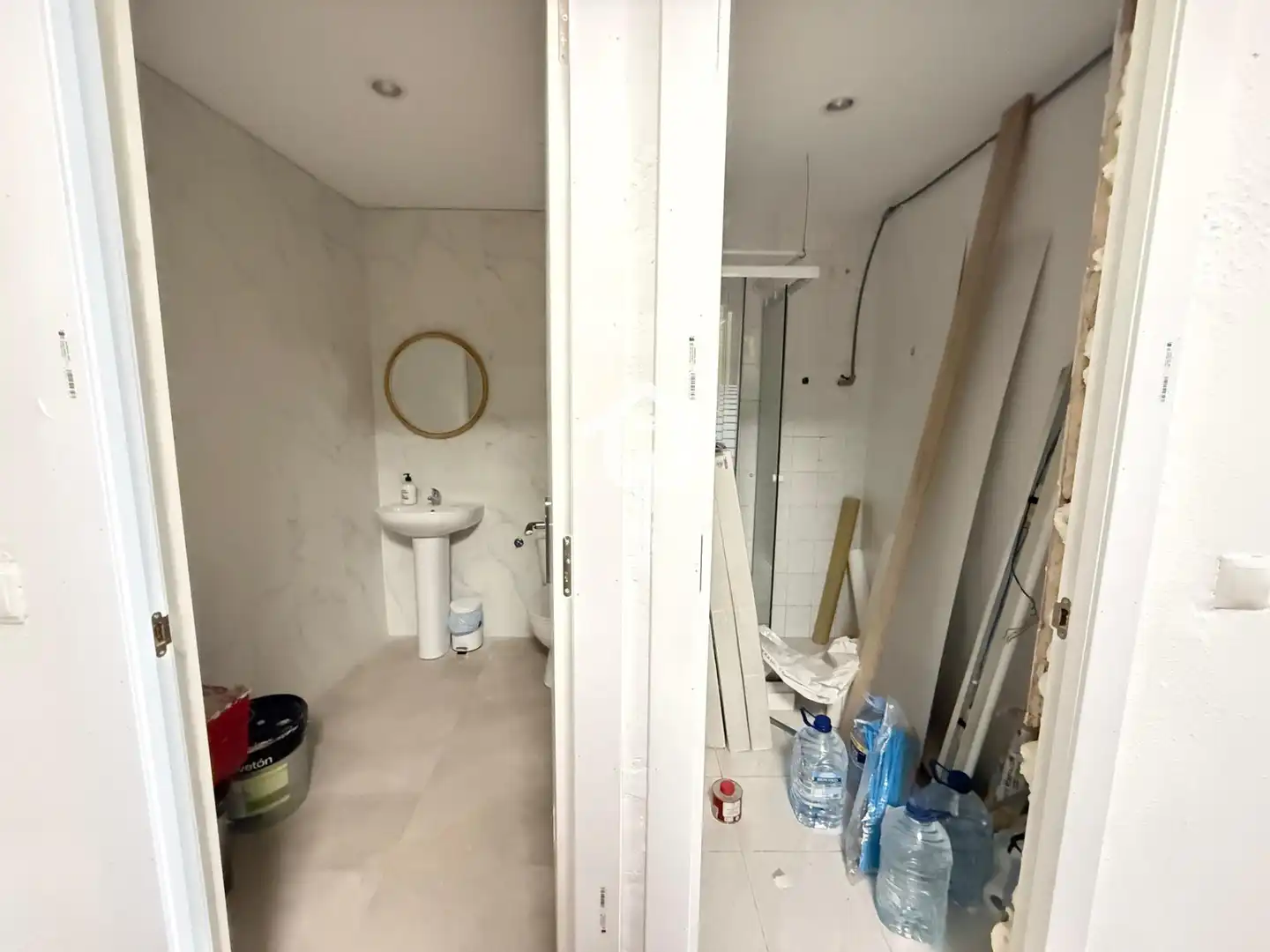 Baño de Local en venta en Alicante / Alacant con Aire acondicionado