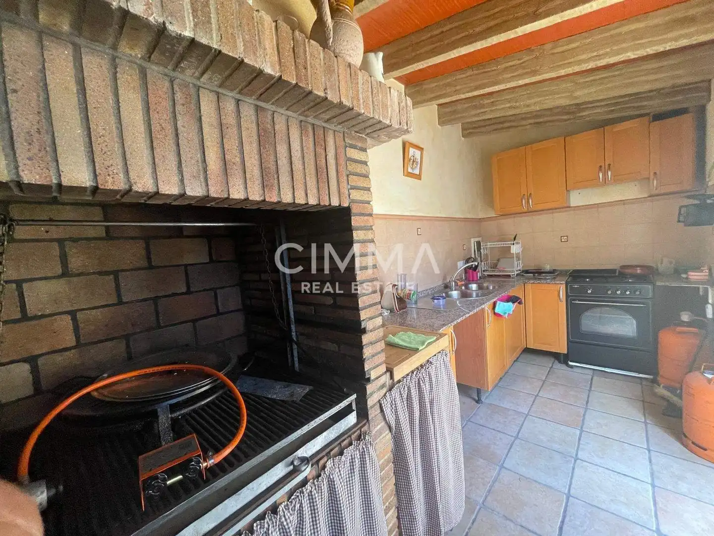 Cuina de Casa o xalet en venda en La Nucia amb Aire condicionat, Jardí privat i Terrassa