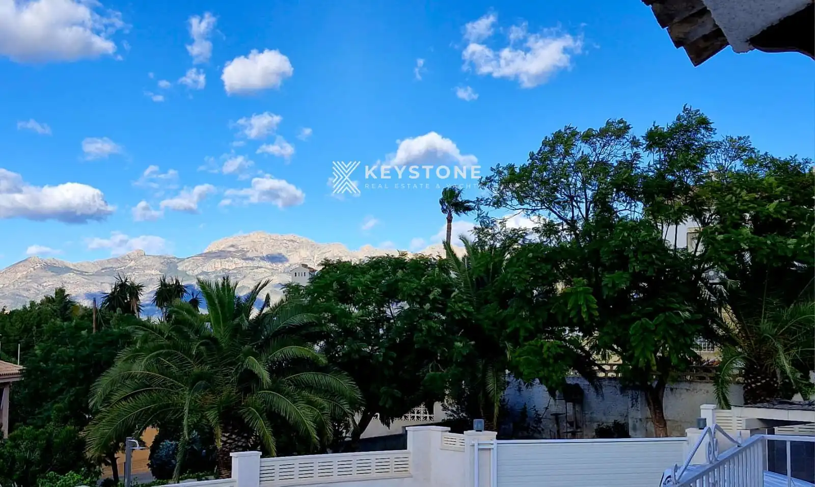 Vista exterior de Piso de alquiler en L'Alfàs del Pi con Aire acondicionado, Terraza y Trastero