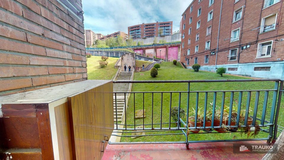 Exterior view of Flat for sale in Bilbao   with Terrace and Storage room