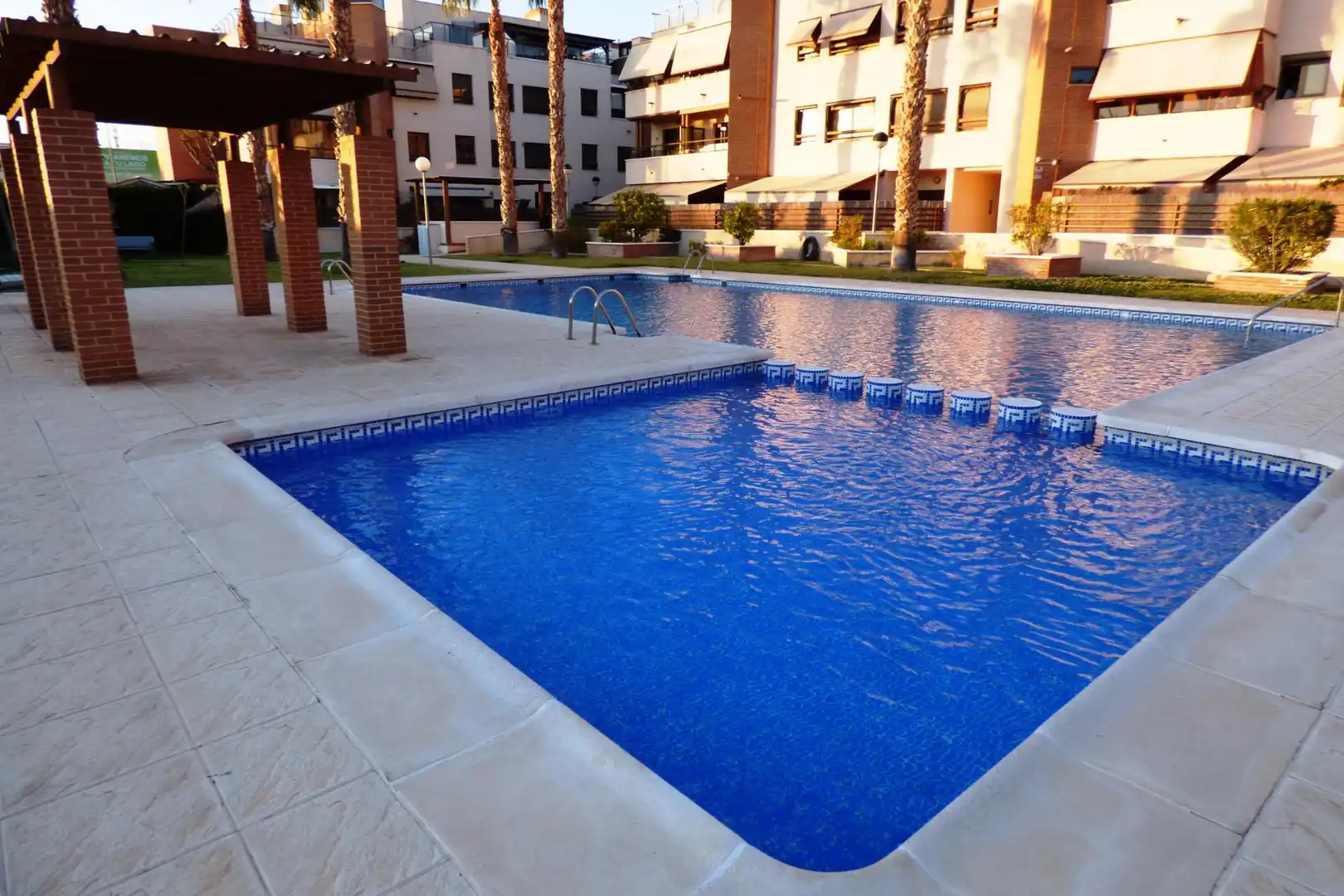 Piscina de Pis en venda en Sant Joan d'Alacant amb Aire condicionat, Calefacció i Jardí privat
