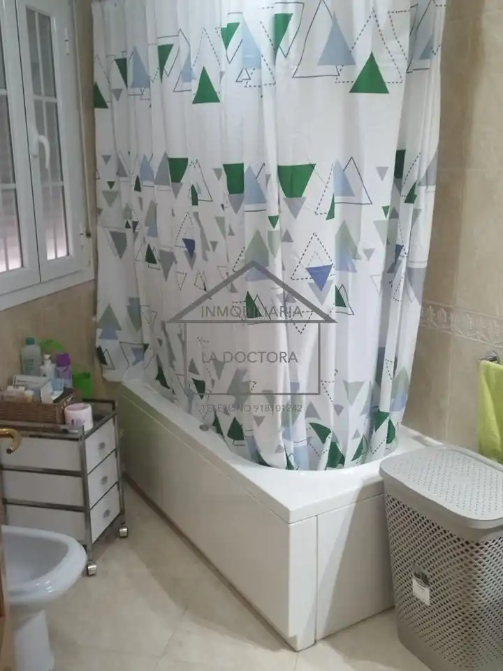 Baño de Planta baja en venta en Las Ventas de Retamosa con Calefacción, Terraza y Trastero
