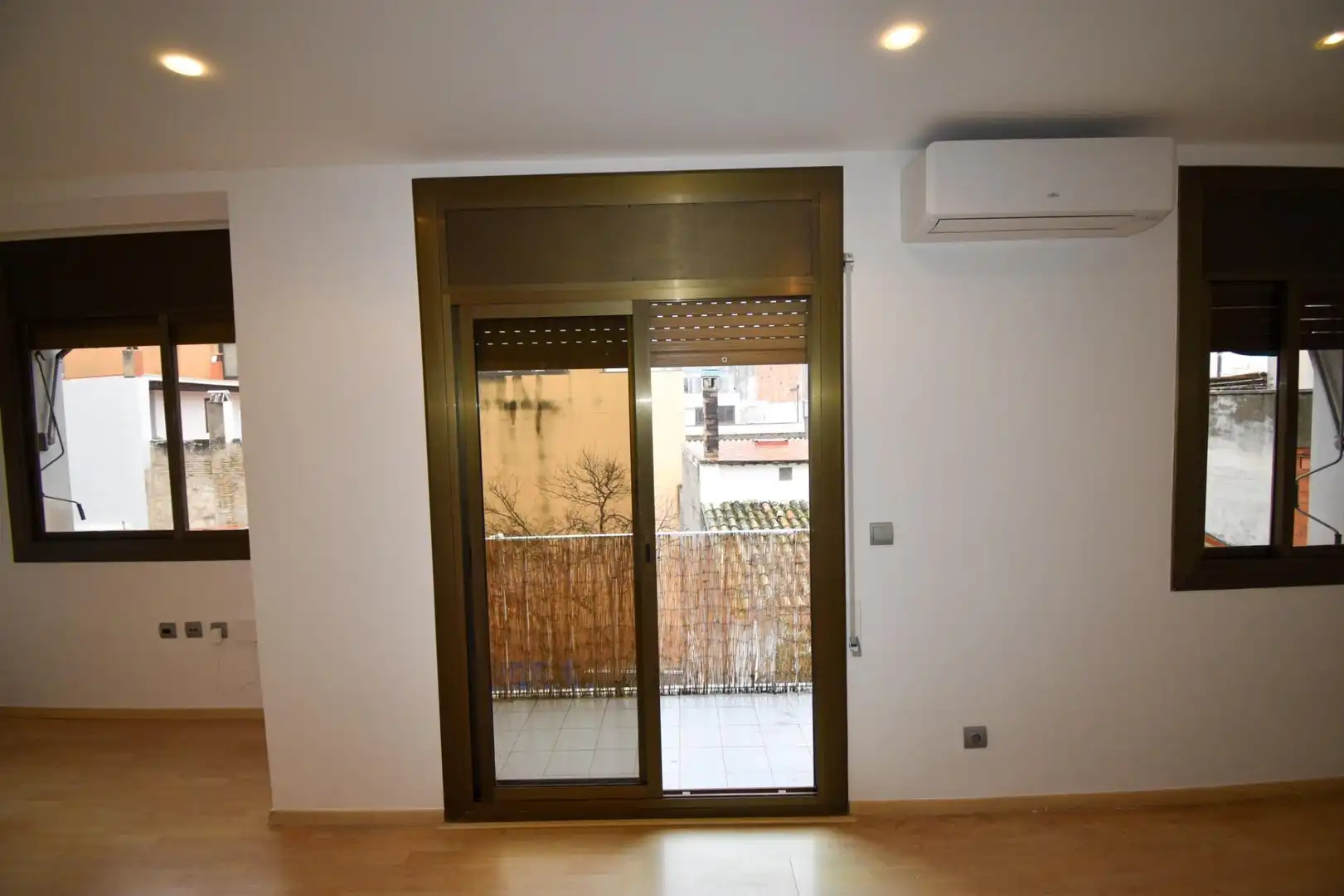 Piso en venta en Vilanova i la Geltrú con Aire acondicionado, Calefacción y Parquet