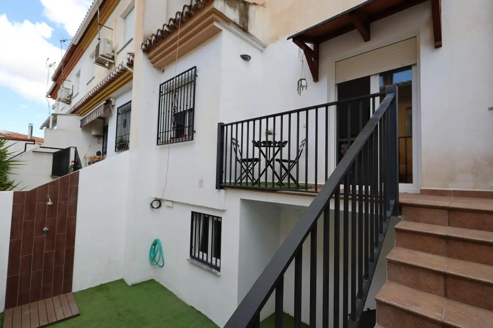 Terrassa de Casa adosada en venda en Cúllar Vega amb Calefacció, Jardí privat i Terrassa