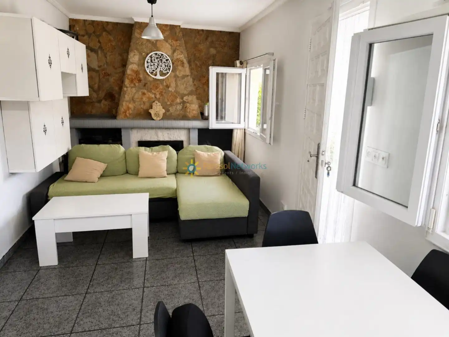 Wohnzimmer von Haus oder Chalet zum Verkauf in Oliva mit Klimaanlage, Privatgarten und Terrasse
