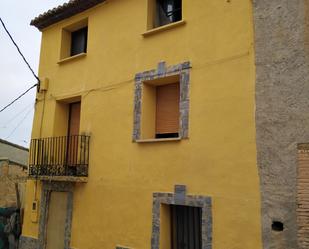 Vista exterior de Casa adosada en venda en Esplús