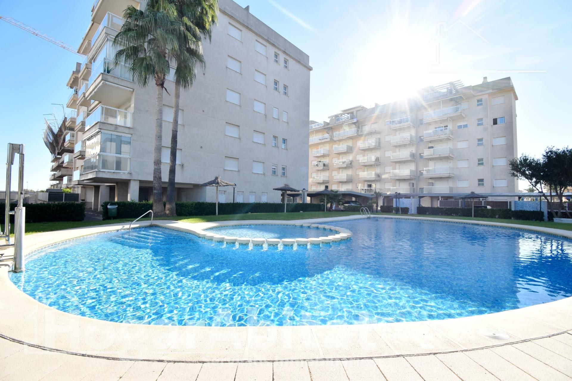 Piscina de Piso en venta en Daimús con Terraza, Balcón y Piscina comunitaria