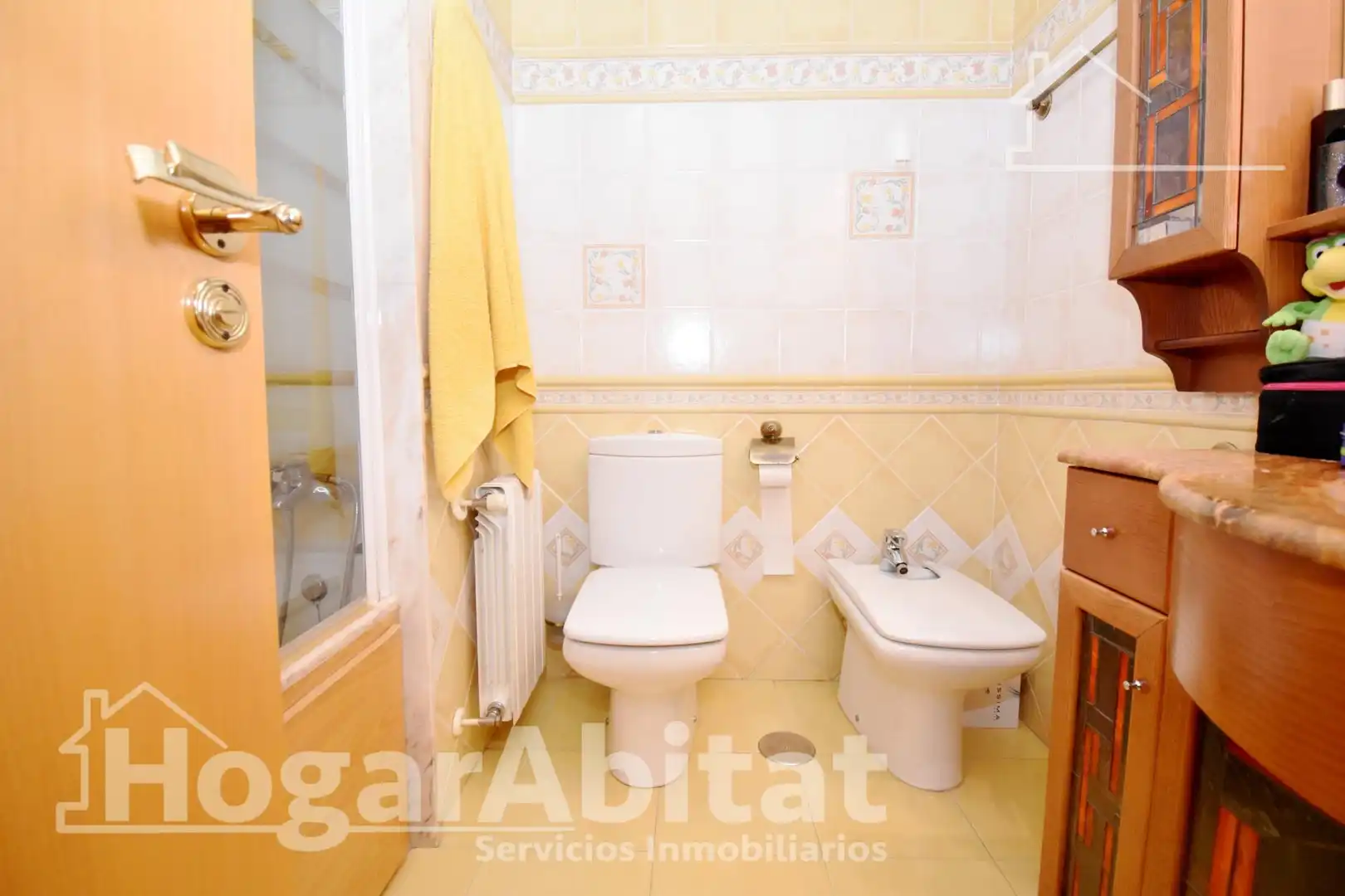 Bathroom of Flat for sale in Castellón de la Plana / Castelló de la Plana  with Heating, Storage room and Balcony
