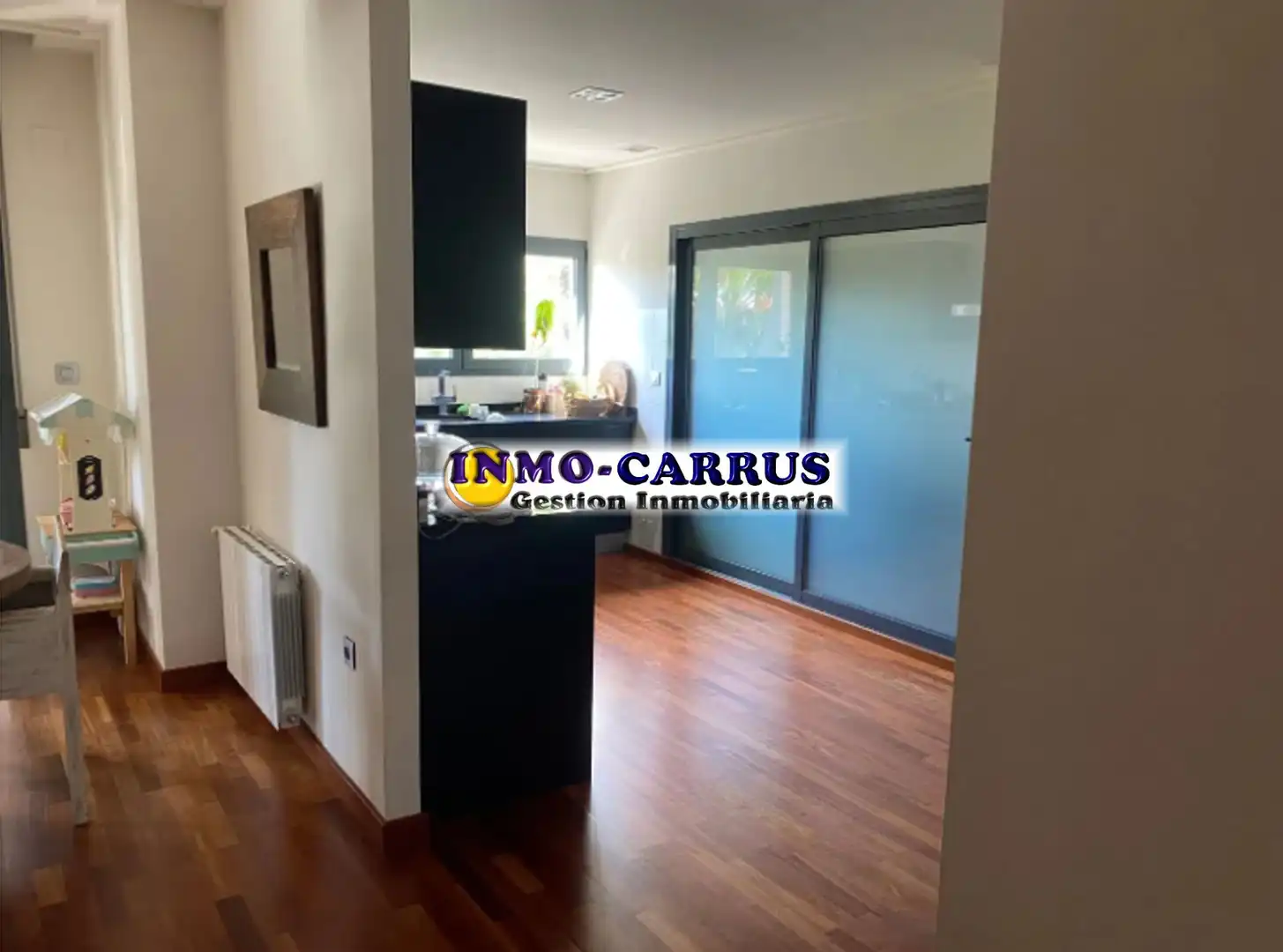 Außenansicht von Wohnung zur Miete in Elche / Elx mit Klimaanlage, Heizung und Terrasse