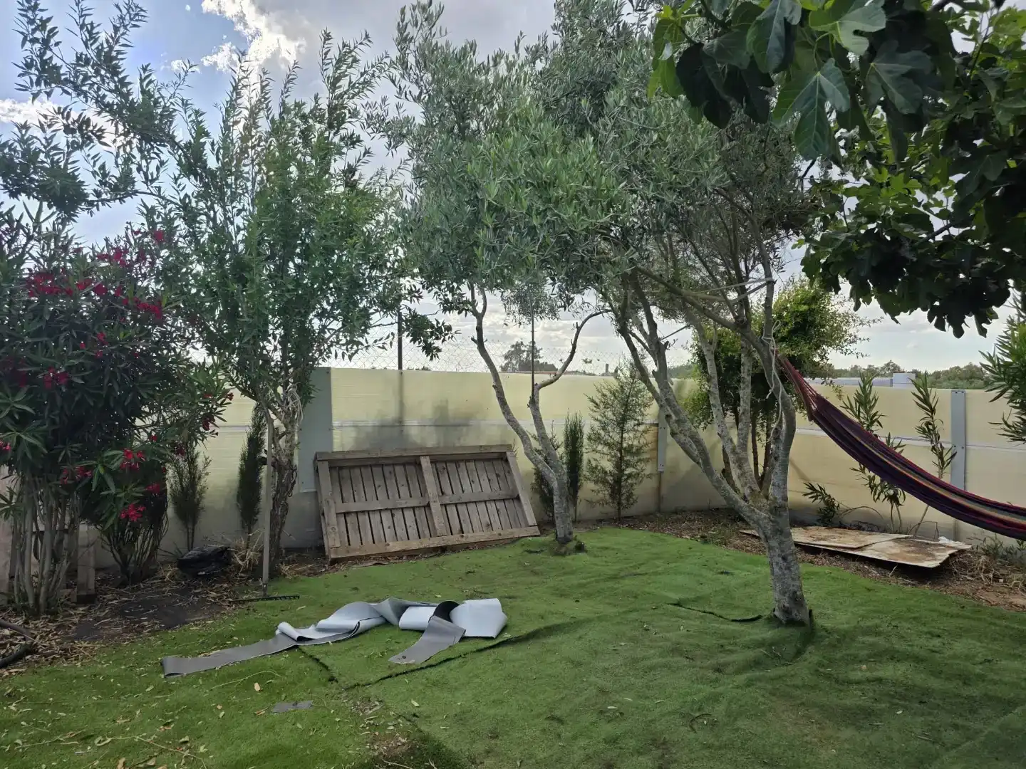 Jardí de Finca rústica en venda en Utrera amb Aire condicionat i Piscina