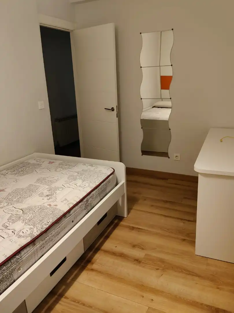 Flat with terrace for sale in Avenida Ramón y Cajal, imagen 5