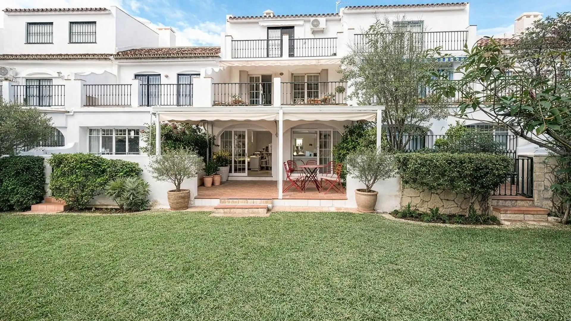 Jardín de Casa adosada en venta en Fuengirola con Aire acondicionado, Jardín privado y Terraza