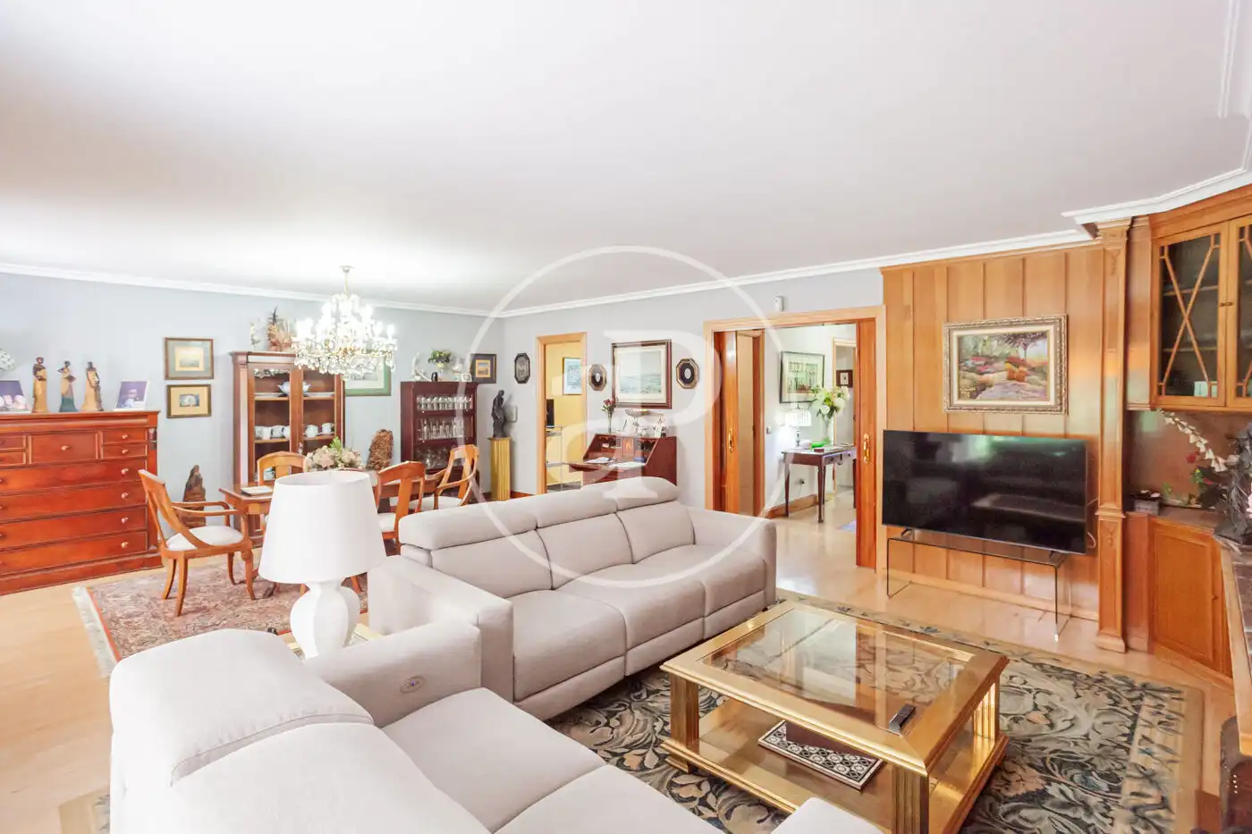 Sala d'estar de Casa adosada en venda en Madrid amb Aire condicionat, Calefacció i Jardí privat