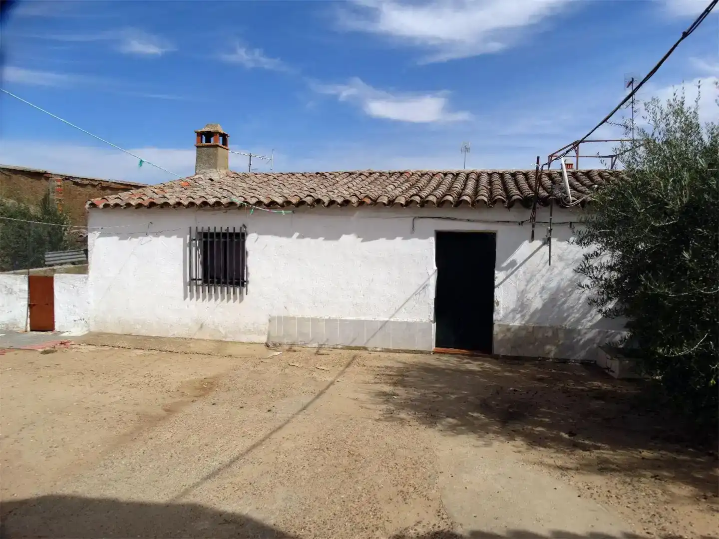 Vista exterior de Casa adosada en venda en La Albuera