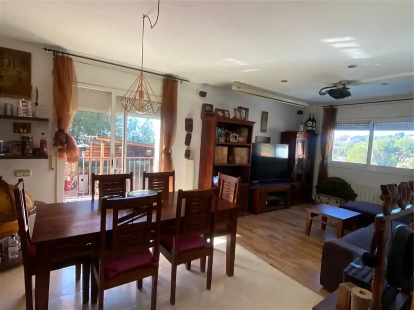 Menjador de Casa o xalet en venda en Calafell amb Aire condicionat, Jardí privat i Parquet