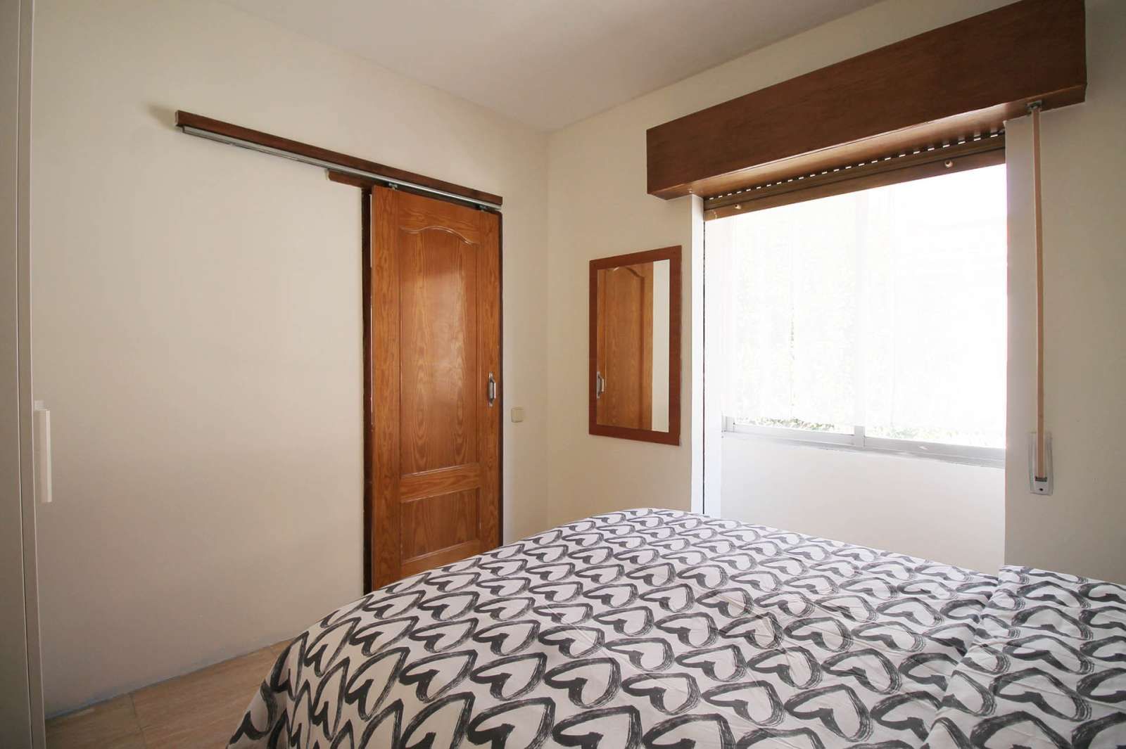 Bedroom of Apartment to share in  Madrid Capital  with Air Conditioner, Heating and Terrace