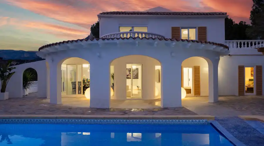Casa amb terrassa en venda a Golf Bahía, imagen 4