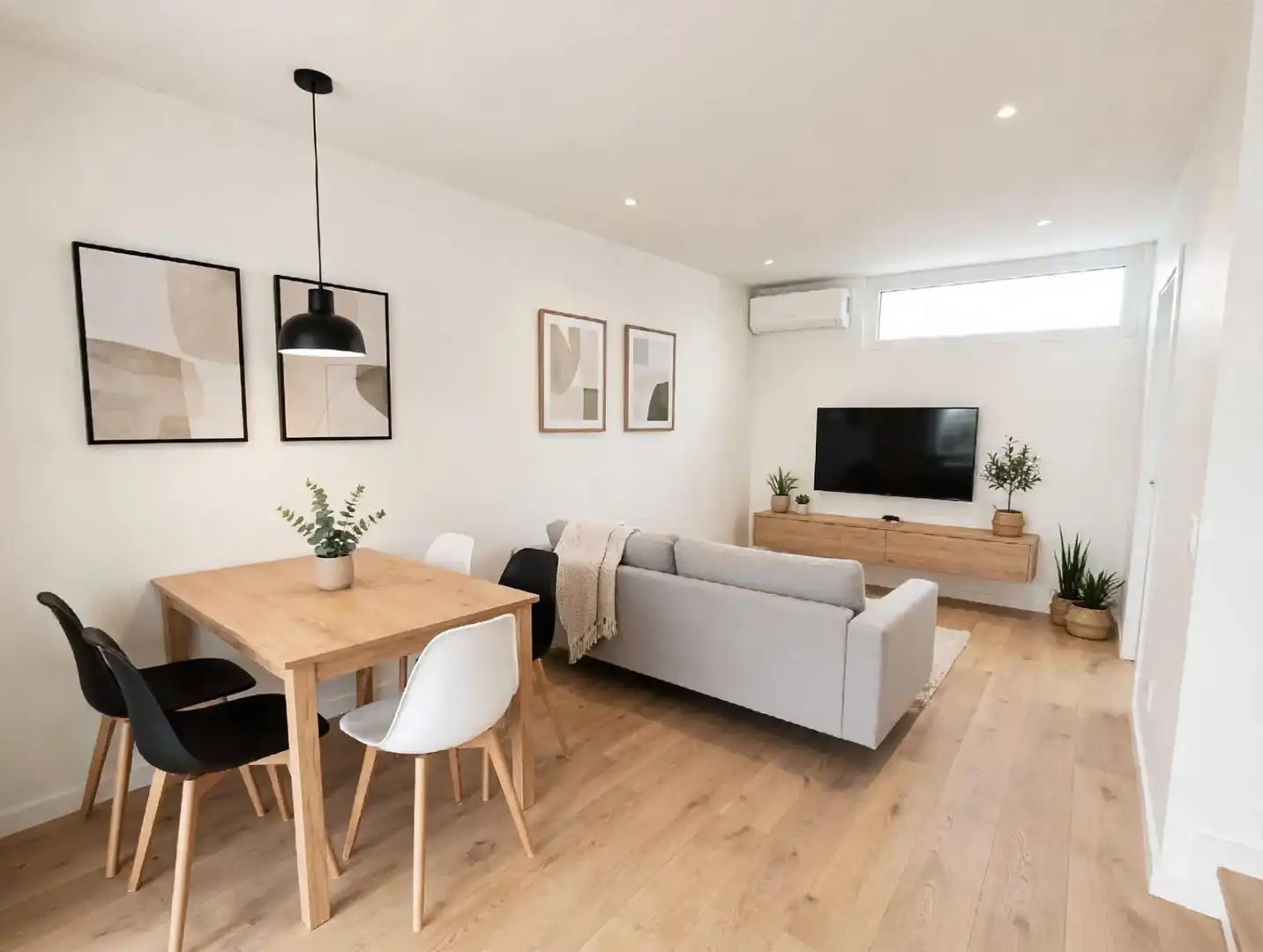 Sala de estar de Casa adosada en venta en Petrer, Alicante