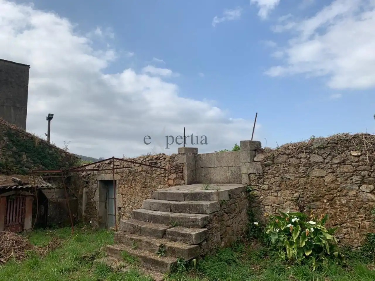 Finca rústica en venta en Noia con Jardín privado